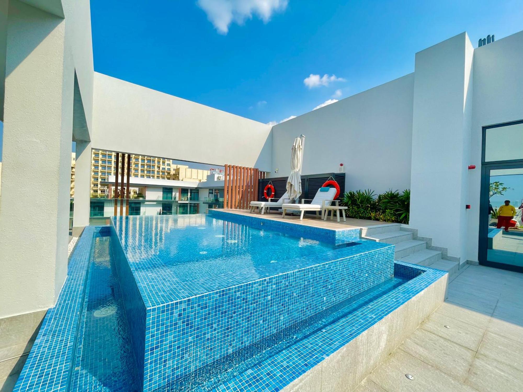 Brand New Luxury 1 Bedroom * Dubai