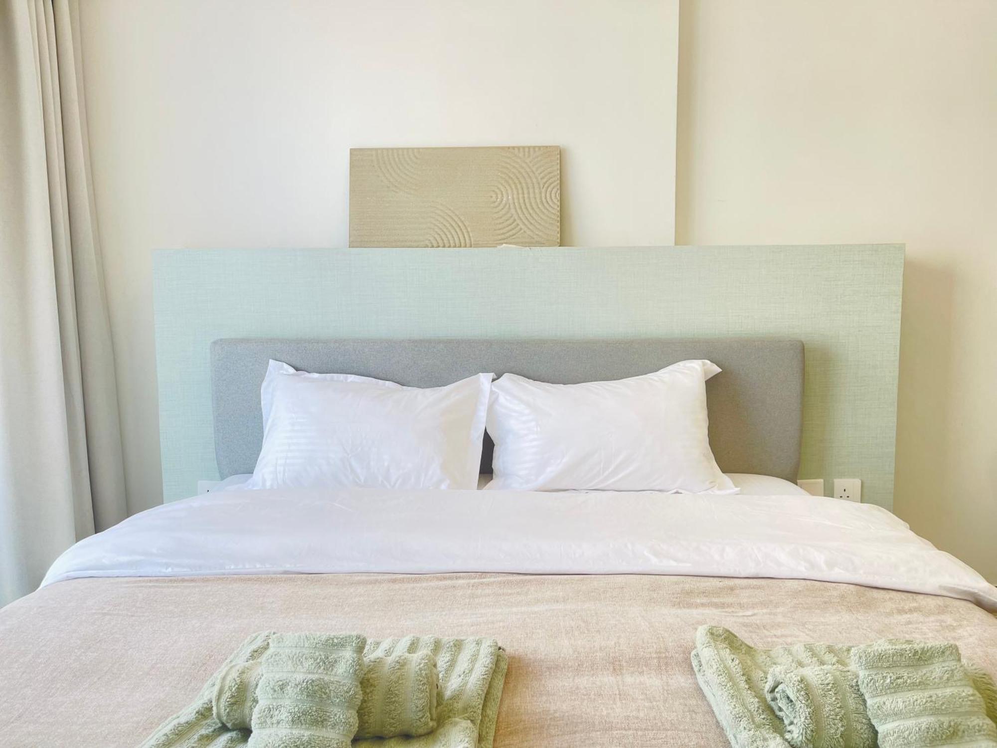 Brand New Luxury 1 Bedroom Apartment
