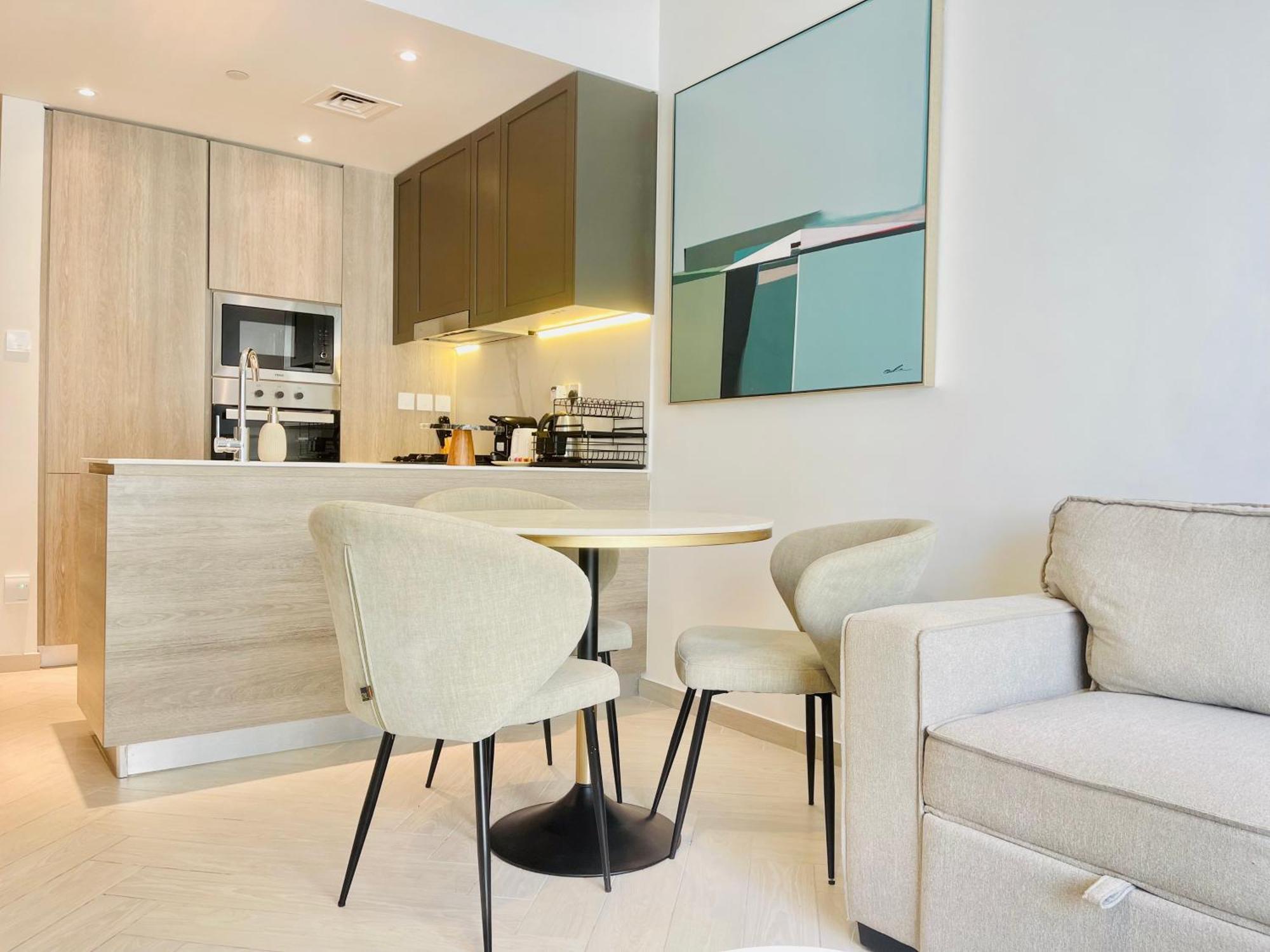 Apartment Brand New Luxury 1 Bedroom Dubai