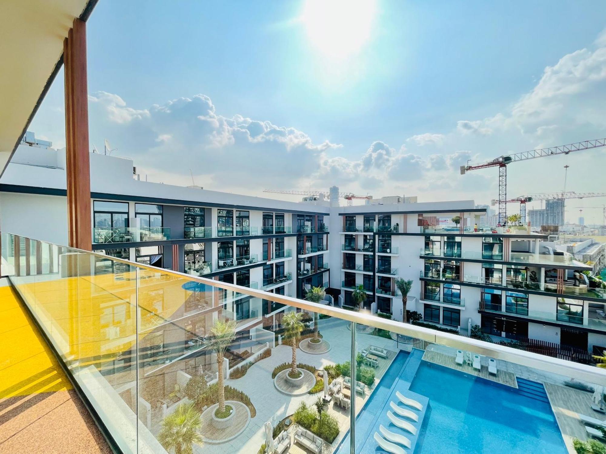 Brand New Luxury 1 Bedroom * Dubai