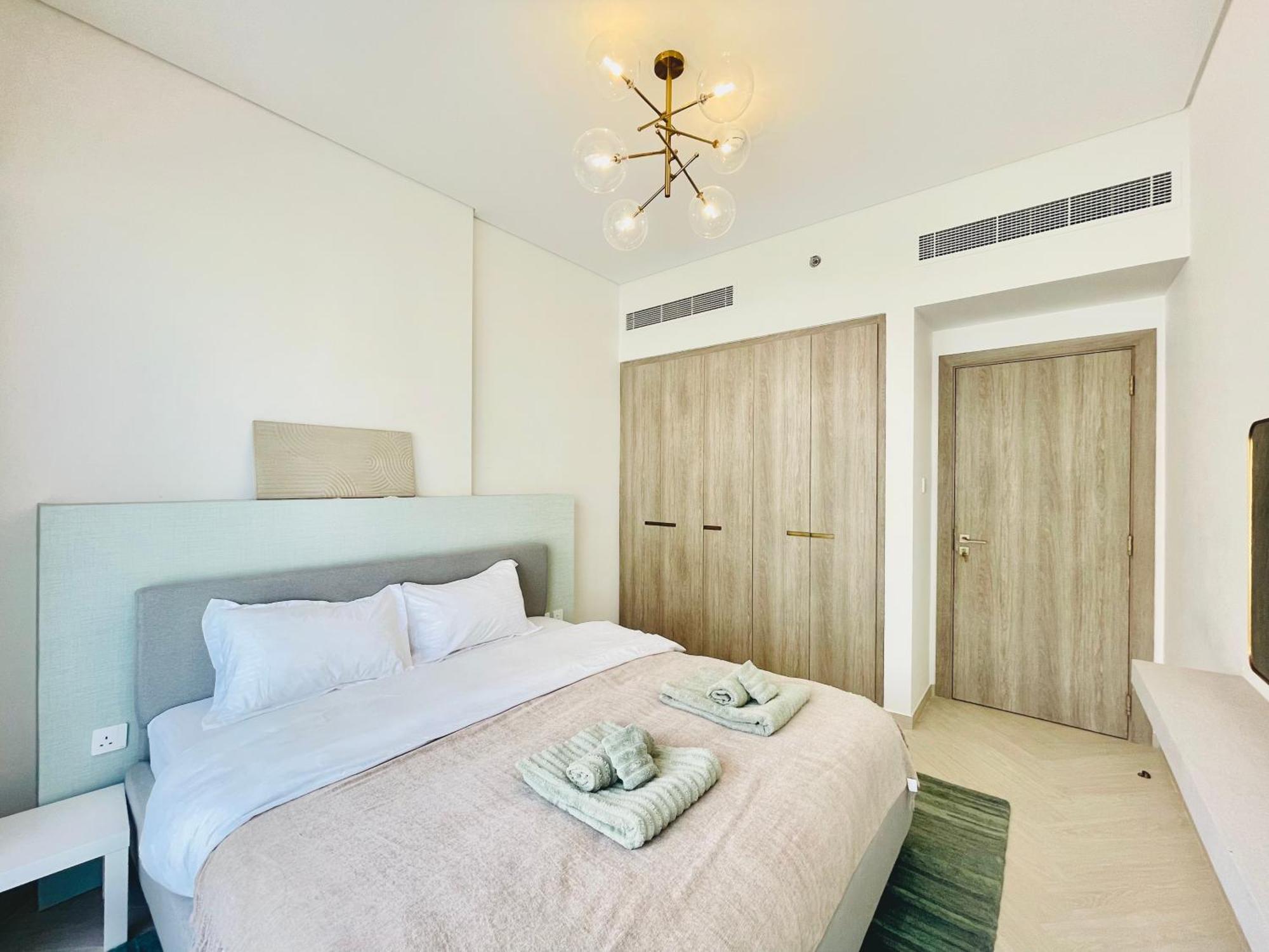 Brand New Luxury 1 Bedroom Dubai
