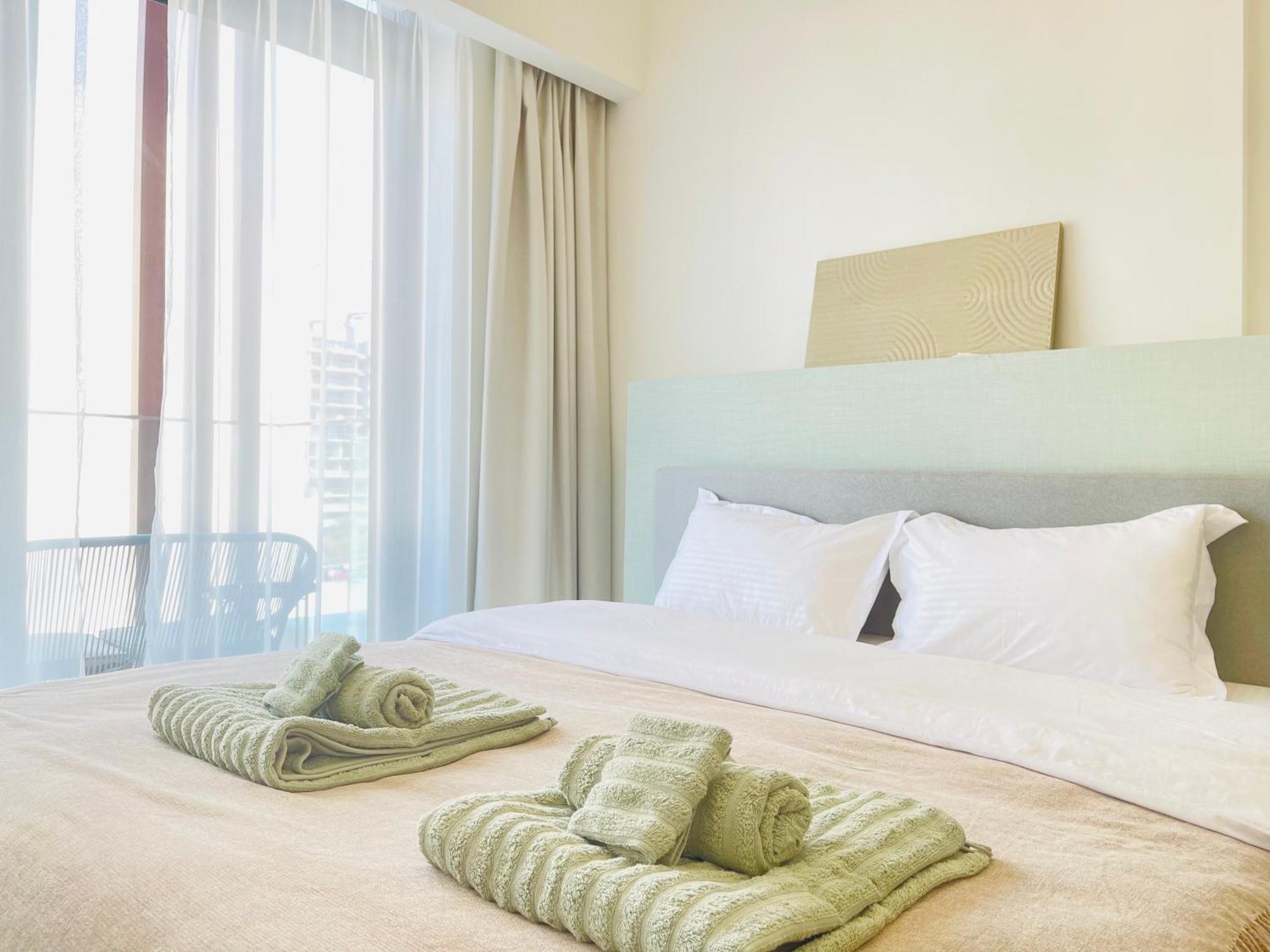 Brand New Luxury 1 Bedroom Apartment
