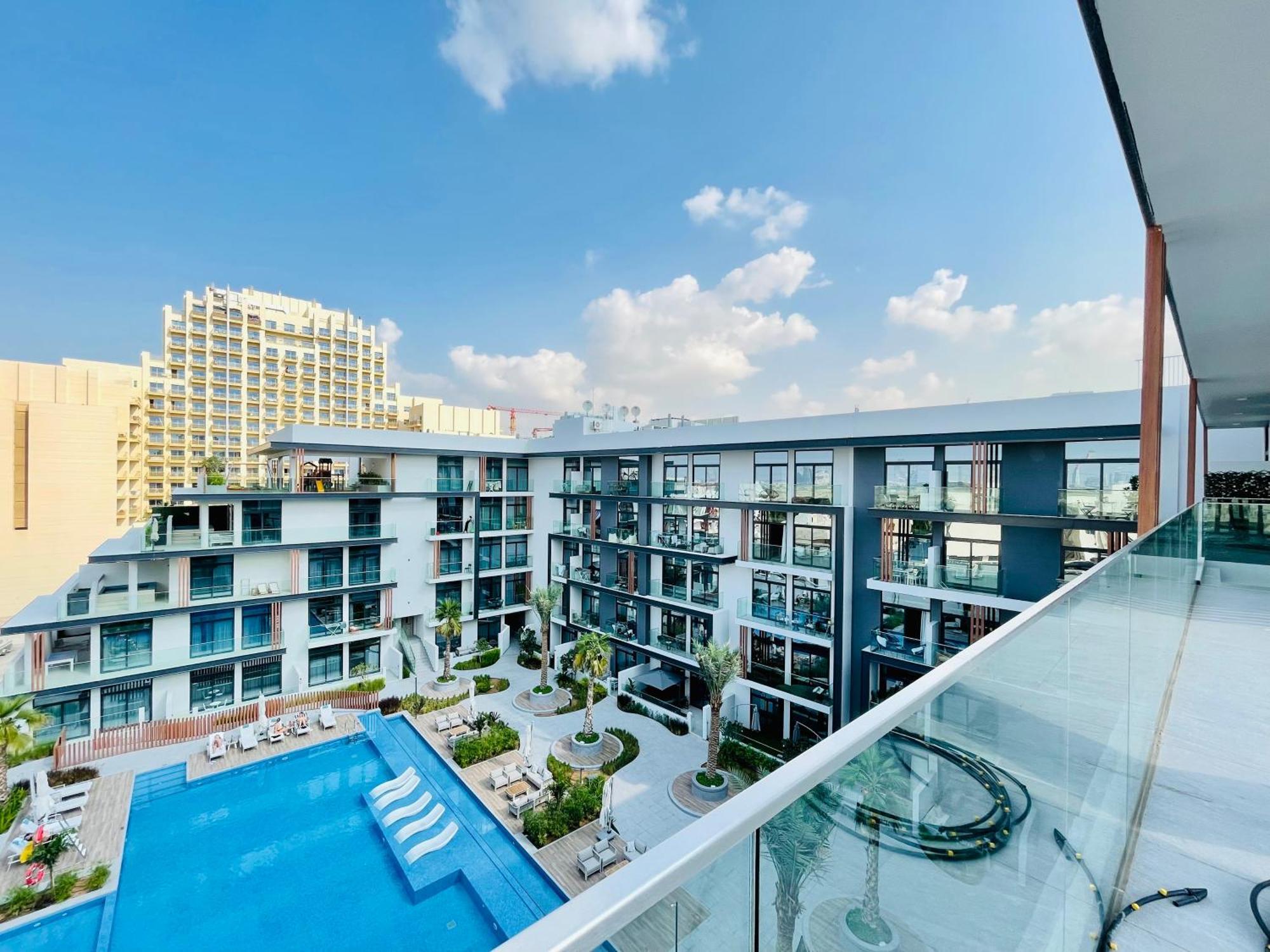 Brand New Luxury 1 Bedroom * Dubai